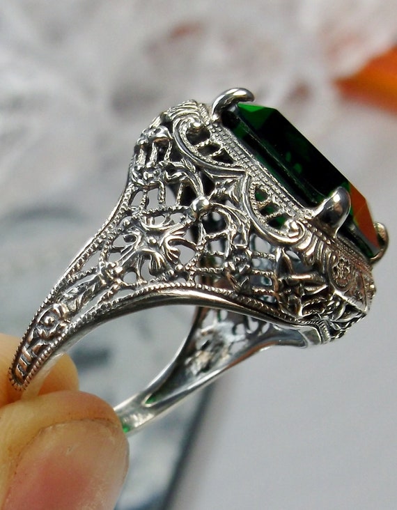 Emerald Ring/ Solid Sterling Silver/ 5ct Simulated Green