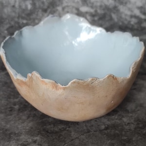 Ciotola scultorea, arredamento minimalista in stile costiero, ceramica organica Wabi Sabi