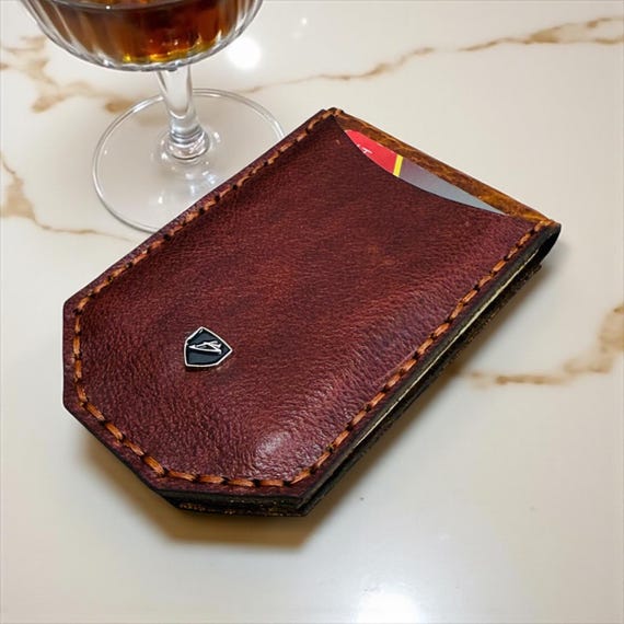 Genuine Leather Magnetic Money Clip Wallet: RFID Protected