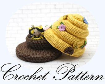 HAAKPATROON: Amigurumi Honingbij in gehaakte bijenkorf (alleen in het Engels)