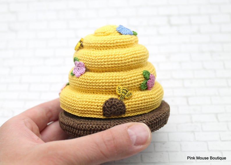 CROCHET PATTERN: Amigurumi Honey Bee in Crochet Beehive English Only image 2