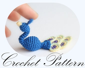 PATTERN: Tiny Crochet Peacock, Peacock Pattern, Small Bird Pattern, Peacock Tutorial, Amigurumi Pattern (ENGLISH only)