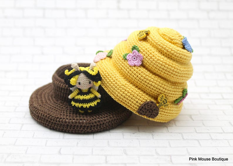 CROCHET PATTERN: Amigurumi Honey Bee in Crochet Beehive English Only image 6
