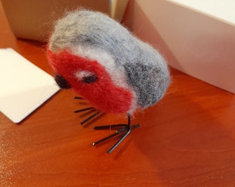 Needle felted Robin-Felted Animal Sculpture,Needle Felted Bird,Felted Robin Ornament,Custom Gift, British wool, 3 inch tall.