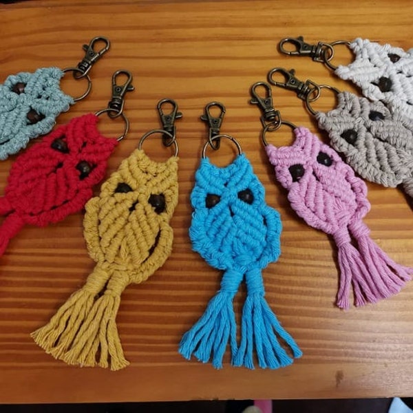 Macramé rope / keyring /bag charm/Owl keyring /Different colours / cotton cord decoration with free UK postage.