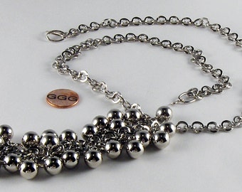 Necklace - Silver Chain & Metallic Balls (N031)