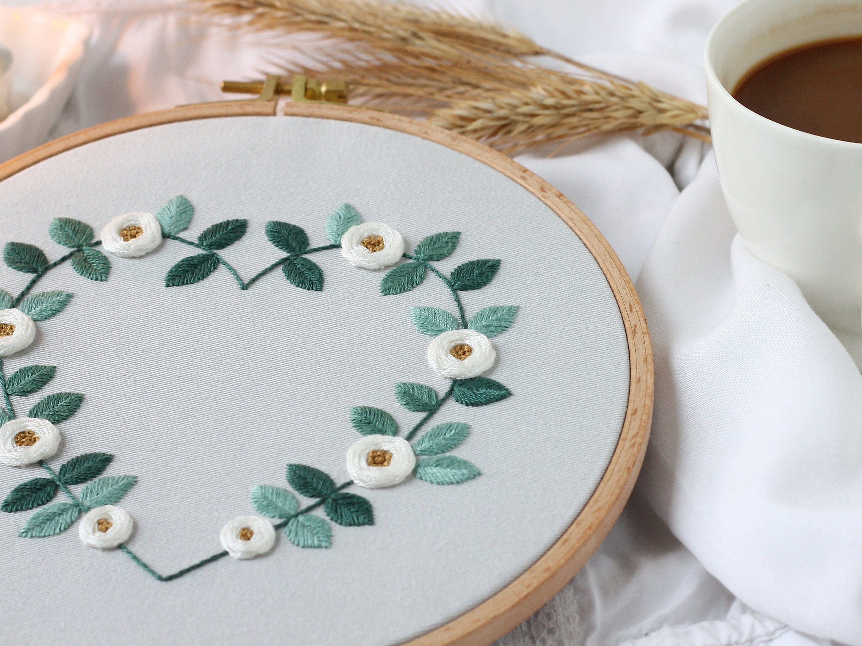 Wreath Heart Hand Embroidery Pattern, Wedding Floral Border Design, PDF ...