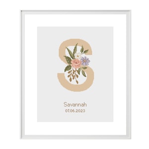 Patrón punto de cruz anuncio nacimiento letra S, Nombre floral de niña, Monograma S con ramo PDF, Manualidades DIY, Decoración habitación infantil,
