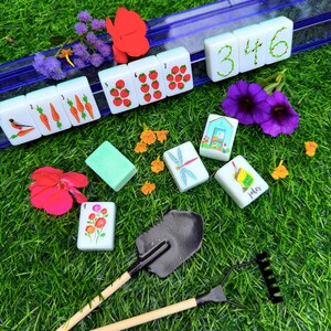 Conjunto de peças de Mahjong Jardim do Meio-Oeste: Ilustrações originais, presente para amantes de flores e jardins (feito sob encomenda) imagem 3