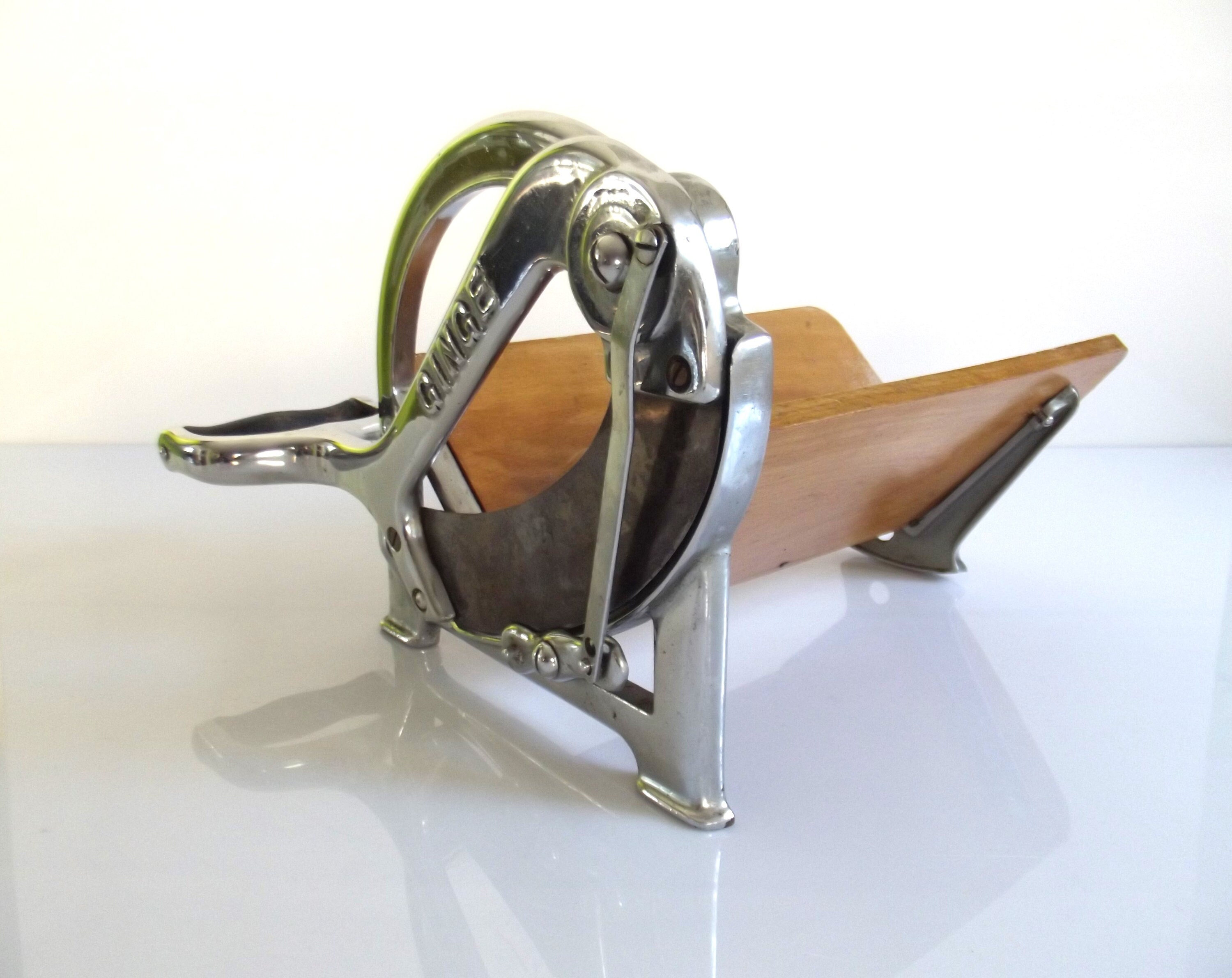 guillotine bread slicer