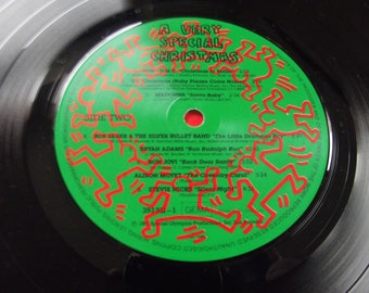 A Very Special Christmas サイン付 LP レコード Various Artists - A Very Special Christmas[LP] - Amazon.com