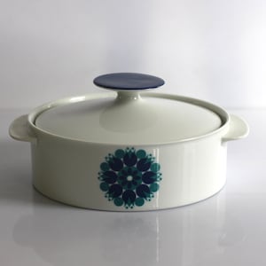 Thomas - Germany serving dish, serving bowl, 1970s, pinwheel decor blue, design; Richard Scharrer.
