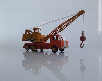 Dinkey Toys, 20 ton lorry - mounted crane, Coles Crane, no. 972, Meccano England