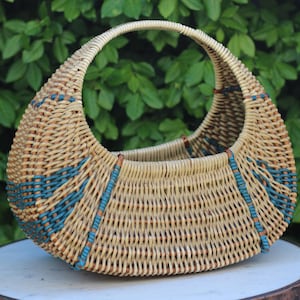 vintage basket, French basket, Gondola basket, shopping basket, flower basket, picnic basket, decorative basket, bread basket, 1950s