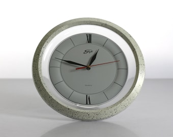 Vintage design wall clock, modernist design clock, Memphis era, 1980s, Style quartz