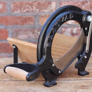 Raadvad Denmark, bread slicer, slicing machine, kitchen decor