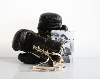vintage leather  boxing gloves, vintage sports decor, vintage boxing, 1960s mid century, Sio sport