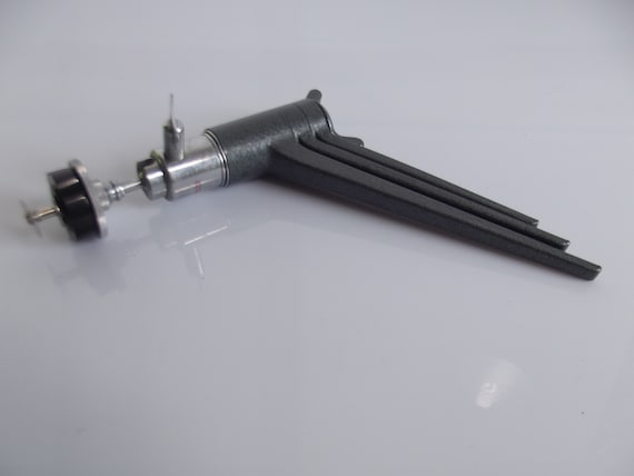 Leitz TOOUG 14101、Ernst Leitz - Wetzlar - ドイツ小型