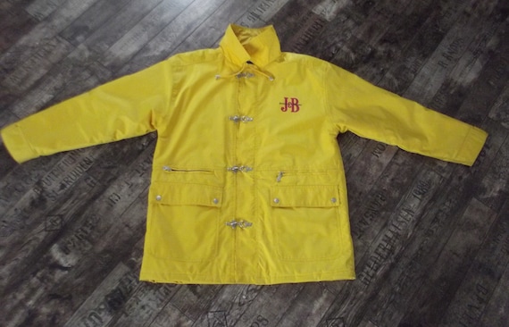 Yellow Raincoat, Yellow Jacket, Windbreaker, JB Whisky, JB Whiskey, Fishing  Jacket Bretagne, Sailing Jacket 