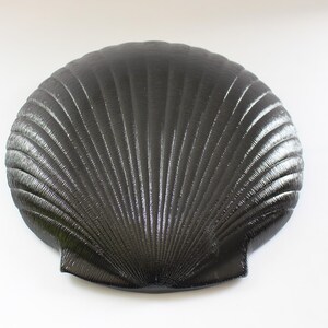 Vintage Arcopal France "Coquillage" svart skål, 1980-talet | designskål med svart virvel, pilgrimsmussla, fruktskål, servering