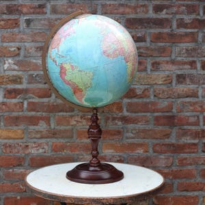 Vintage klassischer Globus, Weltkugel, Erde, Schreibtischdekoration, Reisen, Weltkarte