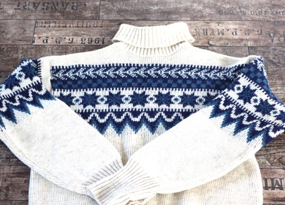 Vintage Scandinavian Sweater, Norwegian Style Sweater Vintage Scandinavian Sweater, Norwegian Style Sweater
