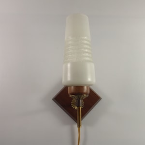 1960s wall scone, wall light, wall lamp, teak wood and frosted glass, IItalian lamp, mid century lamp