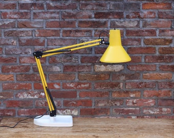 vintage bureaulamp, werklamp, architecten lamp, atelier lamp, HCF  - Denemarken, kleur geel, jaren 70 lamp