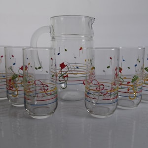 jug and glasses, water jug, pitcher, juice jug, lemonade jug, longdrinks, music notes, made in France 1970s