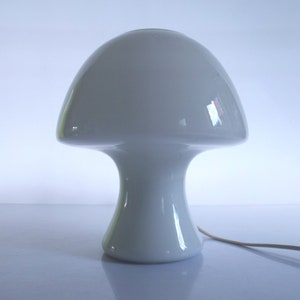 white glass space age table lamp, mushroom lamp, Murano Italy 1970s lamp, Venetian