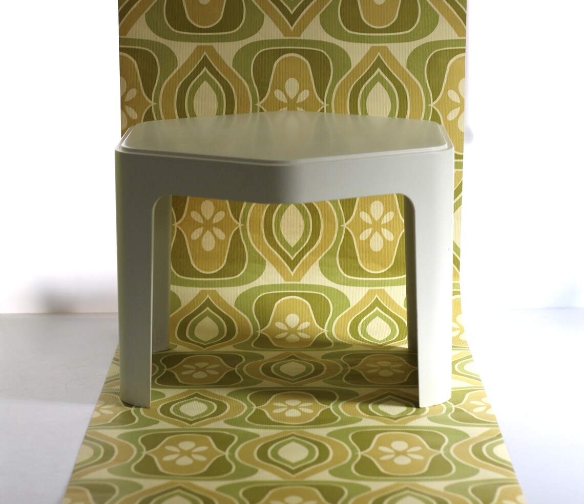 space age tafel, salon tafel, bijzettafel, Form Life Collection, design ;  Peter Ghyczy, 1970s, photo 2 sur 5
