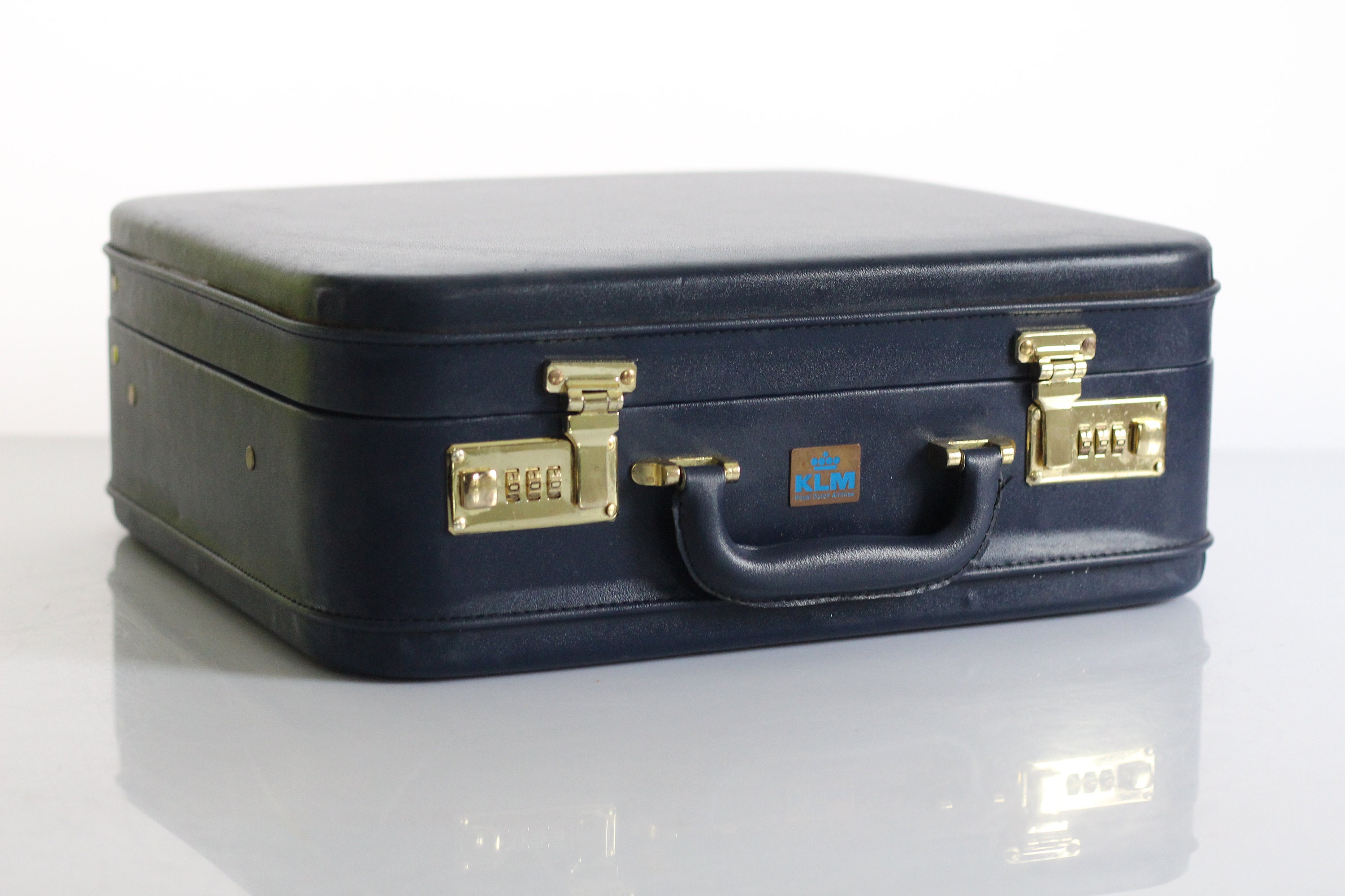 Klm damaged luggage hotsell