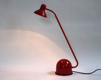 Memphis style desk lamp,table lamp, red lamp, design lamp Vrieland - Holland 1980s