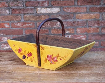antique wooden harvest basket, grapes basket, hand-painted, Cebria - Spain, decorative basket, folk art