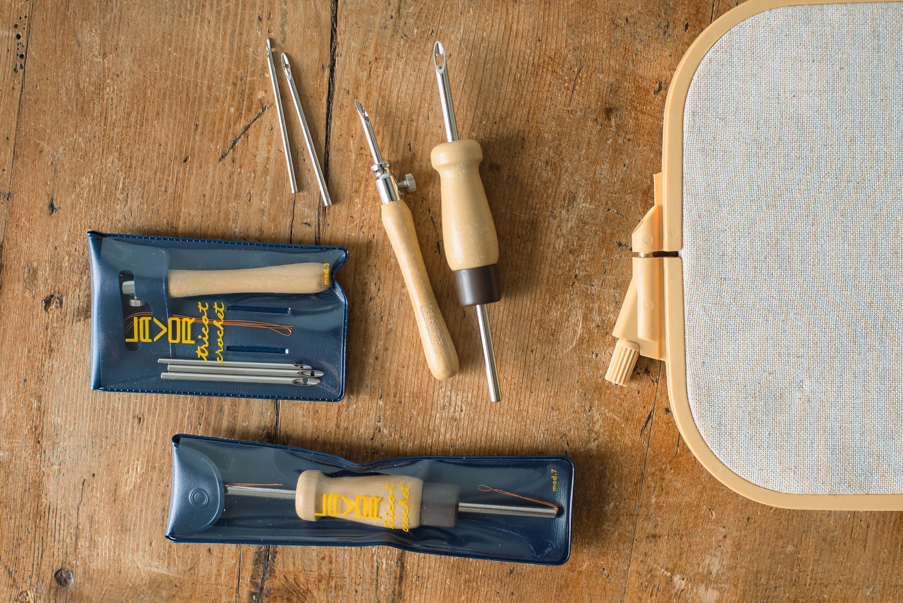 Full Set of Lavor Punch Needles, 1.5, 2.5, 3, 4, 5.5 Mm. Tufting Tools Set. Punch Needle