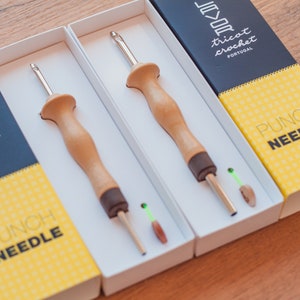 Ergonomic handle Lavor punch needle set – 4 mm and 5,5 mm. Collection of punch needles. Tufting tools set.