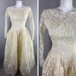 1950s Off White Floral Lace Button Back Tea Length Wedding Dress Size XSVintage