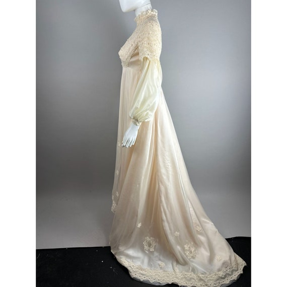 1960s Cream Wedding Dress Bishop Sleeves Floral E… - image 3