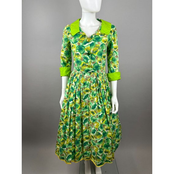 1950s Green Floral Shirt Waist Day Dress Fit Flar… - image 7