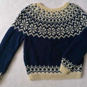 Unisex Icelandic Sweater, Nordic Wool Sweater, Dark Blue and Cream Pullover, Jacquard, Handmade, Made To Order