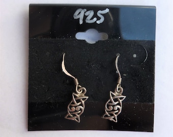 925 Sterling Silver Celtic Knot Earrings