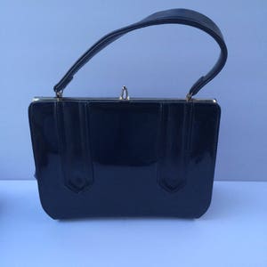 1950&#39;s Black Patent Leather Handbag, purse bag. Vintage