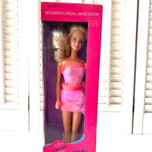 Vintage Barbie Doll ~ Special Expressions Barbie ~ 1990 ~ Woolworths Special Limited Edition ~ New in Unopened Box