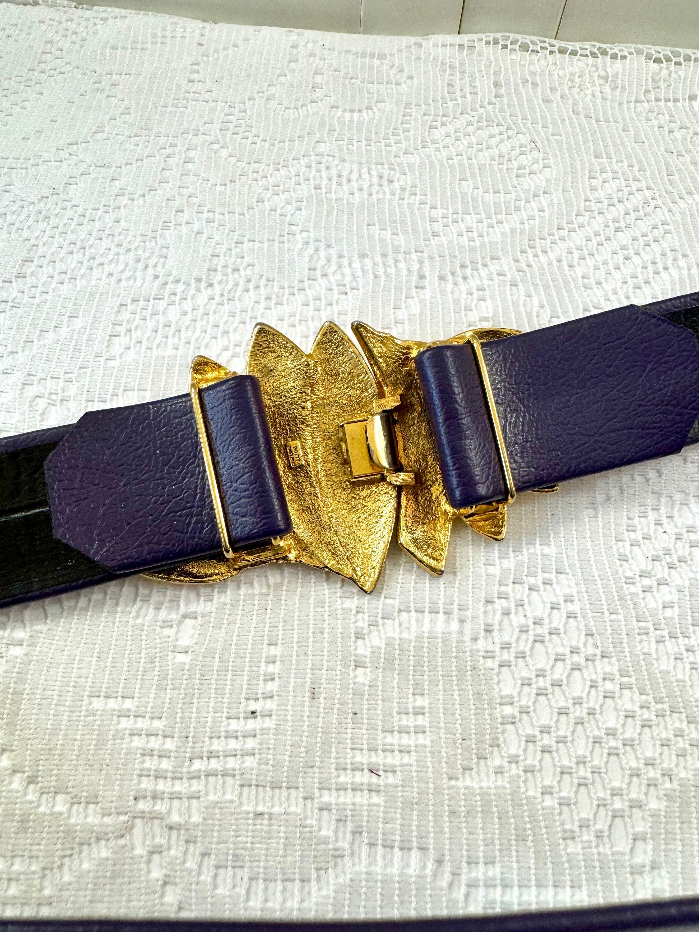 Vintage Dottie Smith Gold Tone Belt Buckle and Purple Faux  display picture 3