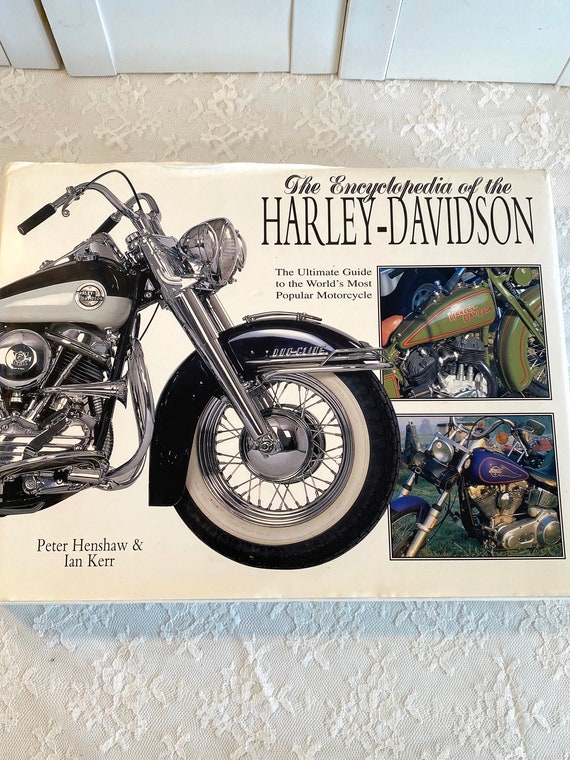 The Encyclopedia of Motorcycles: Bacon, Roy, Hicks, Roger