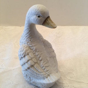 Duck Figurine White Duck Interpur Made in Taiwan ROC Vintage image 1