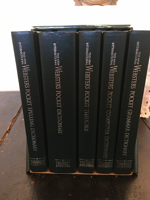 The New International Webster's Pocket Reference Library ~ 1997
