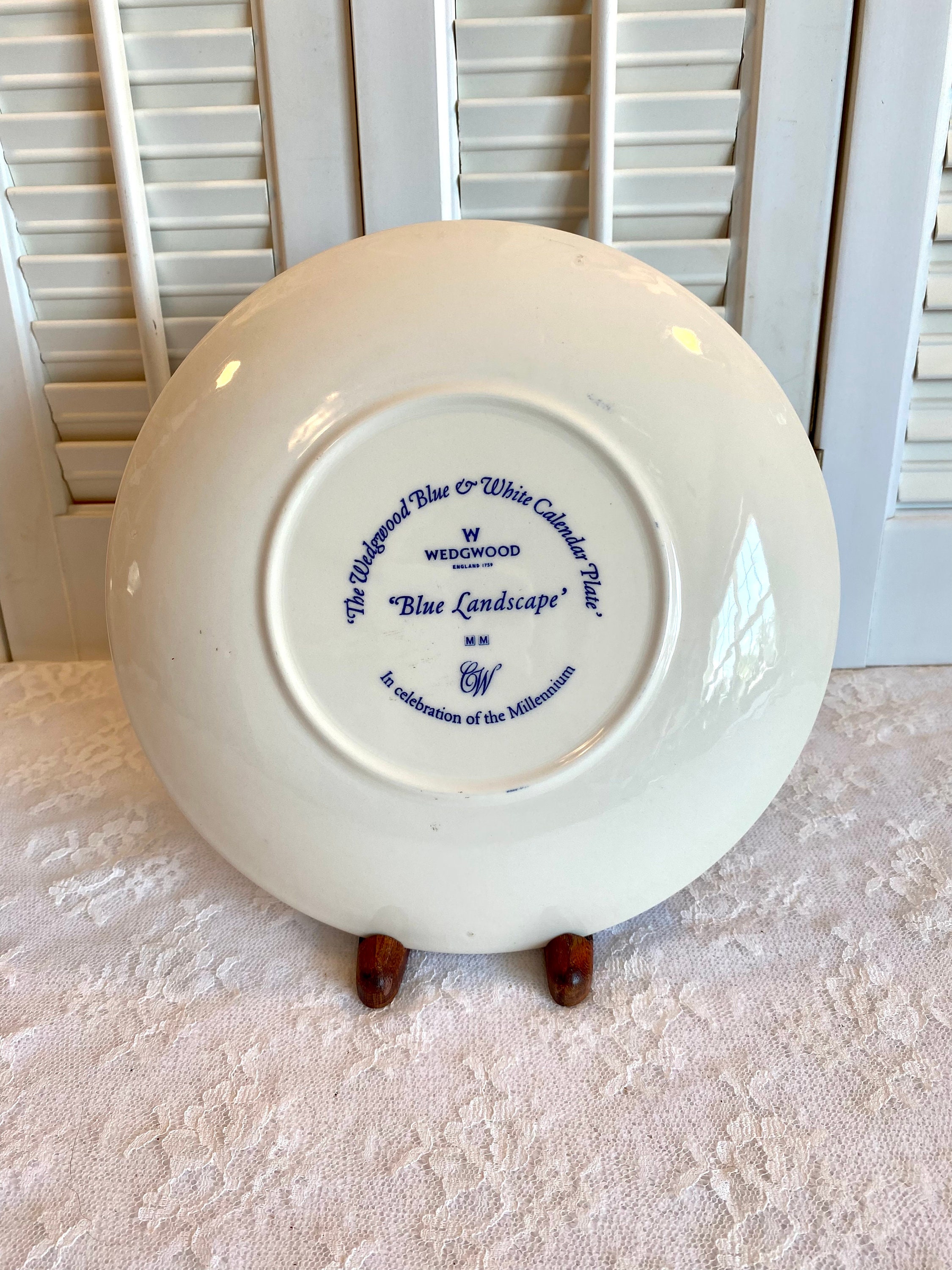 Vintage Wedgwood Blue Landscape Calendar Plate ~ Blue and White