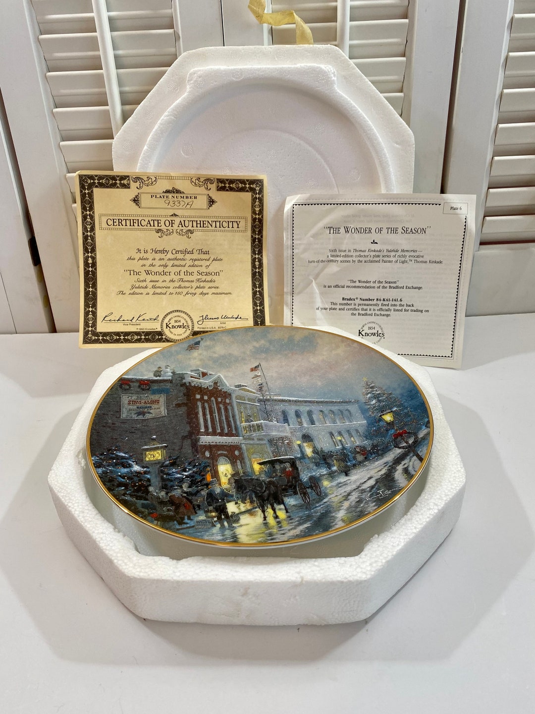 Thomas Kinkade Collectible Plate the Wonder of the Season 1993 6th