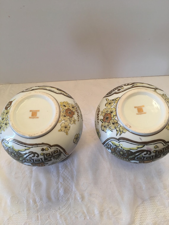Gold Imari Vase ~ Set of Two ~ Japan ~ Hand Painted